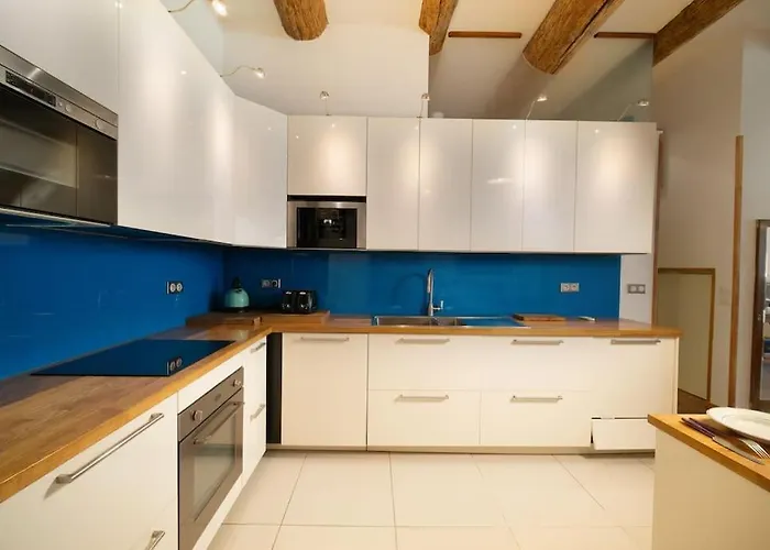 Air-Conditioned Loft In The Heart Of The Old Port